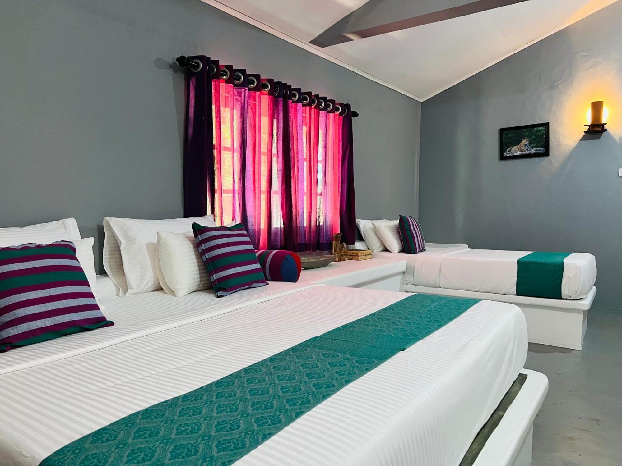 Kingfisher Beach Resort-Yala Kirinda  Εξωτερικό φωτογραφία