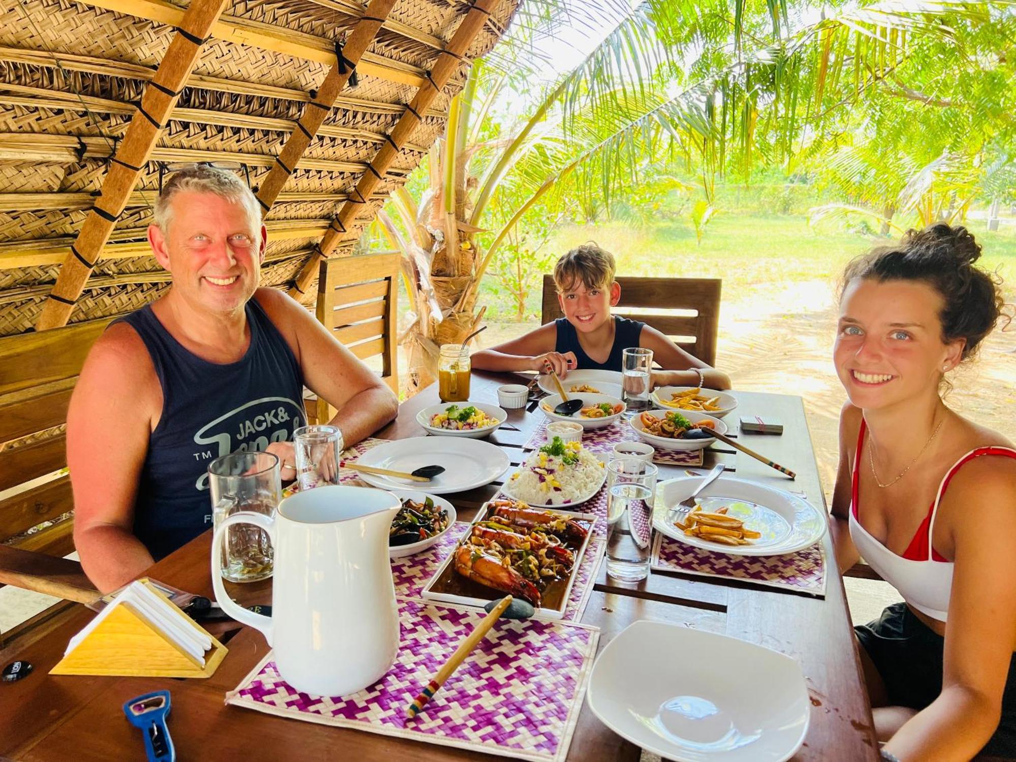 Kingfisher Beach Resort-Yala Kirinda  Εξωτερικό φωτογραφία